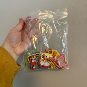 Melissa & doug Colorful Animal Magnets Set